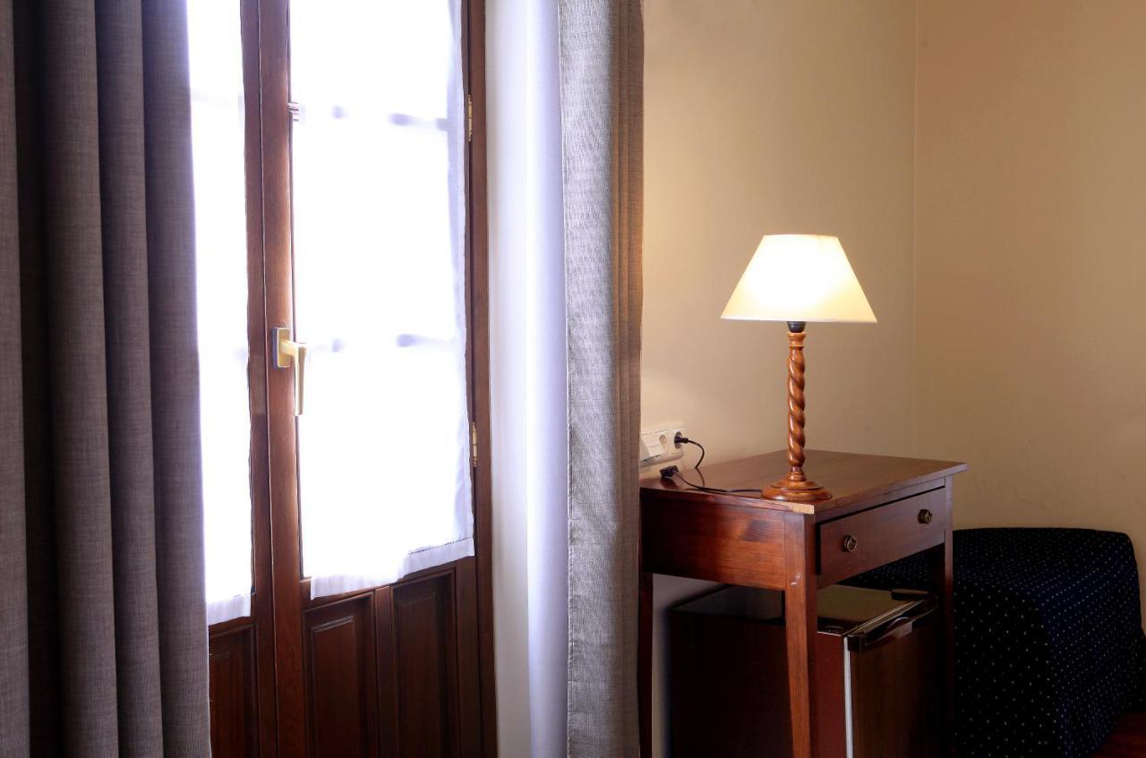 Hostal Antxitonea Элисондо Экстерьер фото