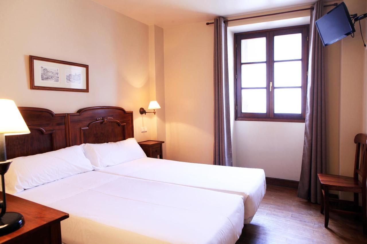 Hostal Antxitonea Элисондо Экстерьер фото
