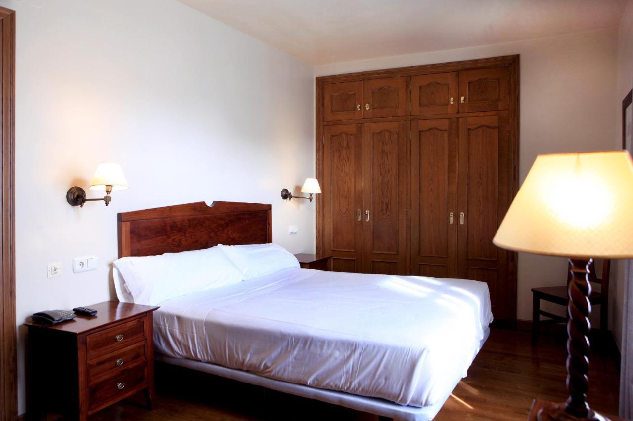 Hostal Antxitonea Элисондо Экстерьер фото
