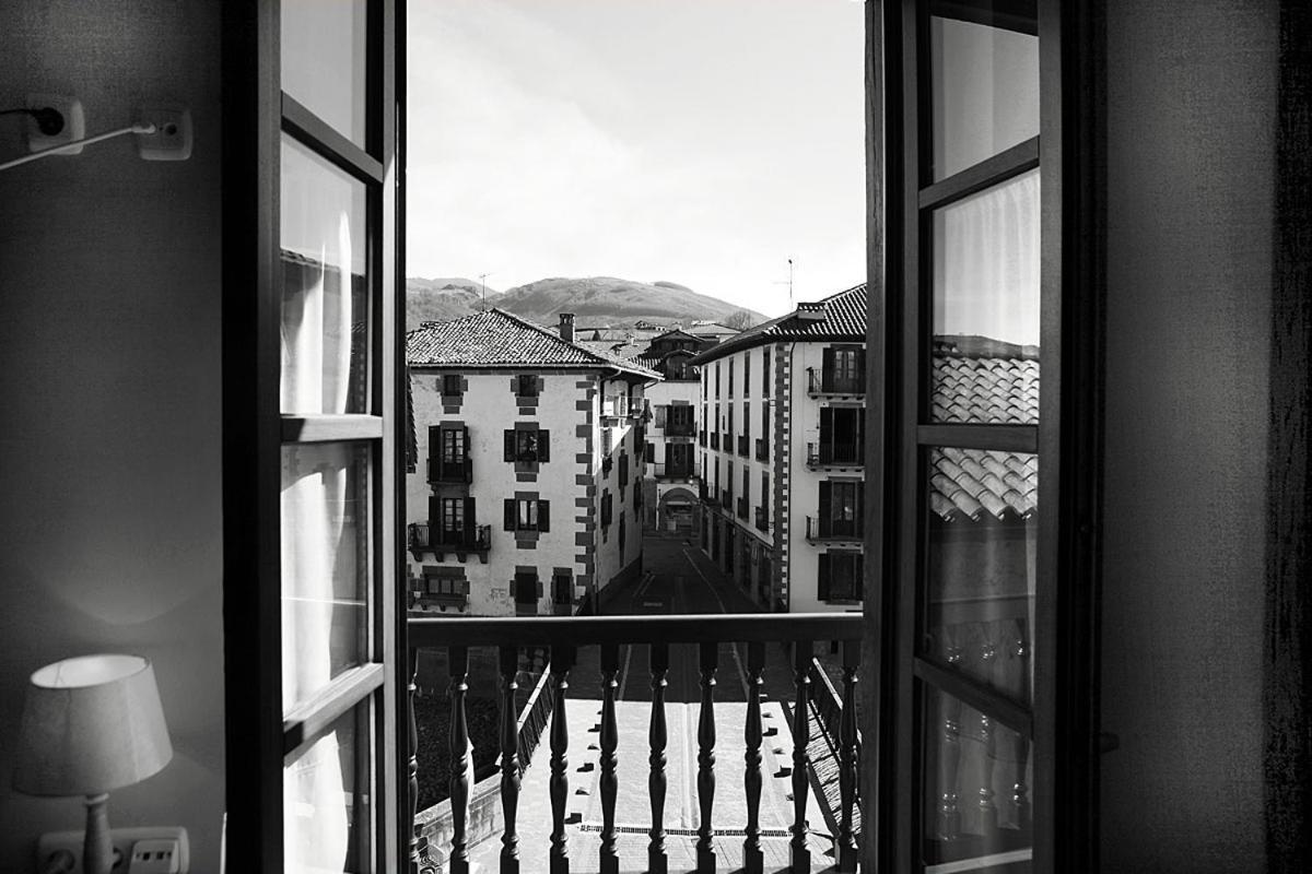 Hostal Antxitonea Элисондо Экстерьер фото